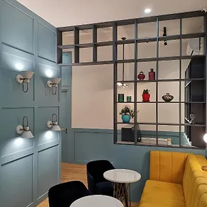 Otel 3, Tiflis